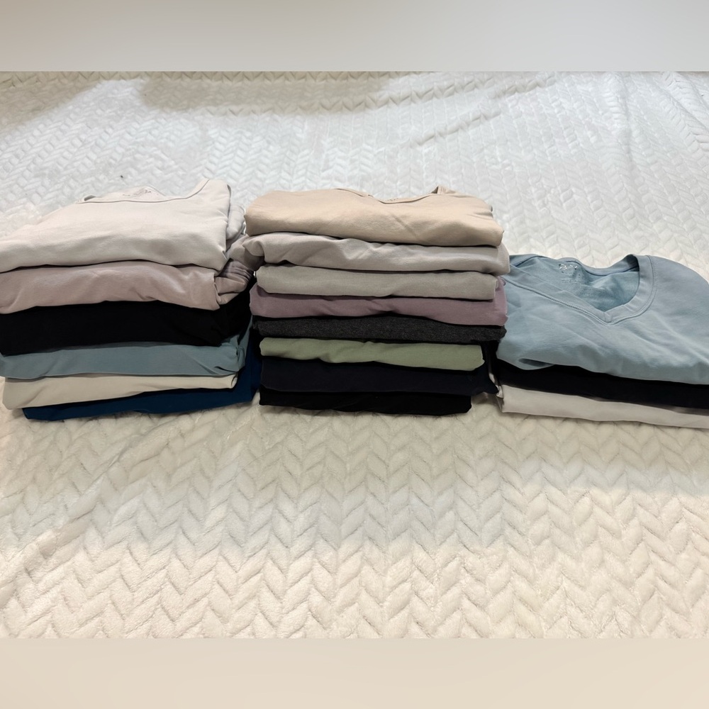 BYLT T-Shirt (17) Bundle SIZE MEDIUM
